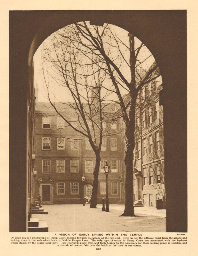 Pump Court, Temple, in springtime 1926 old vintage print picture